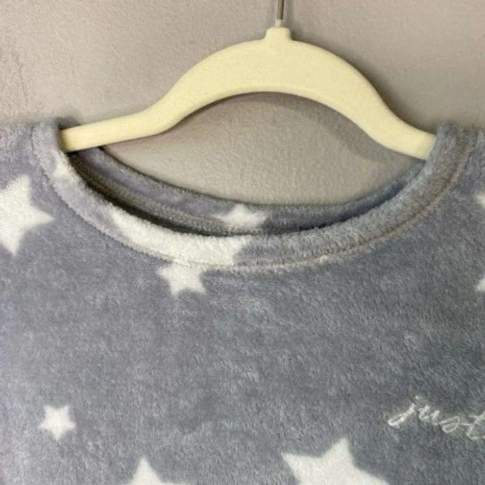 Justice Girls Grey White Star Fleece‎ Pajama Top Sleep Shirt Size S 7/8
